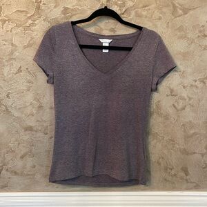 H&M women’s purplish M tee